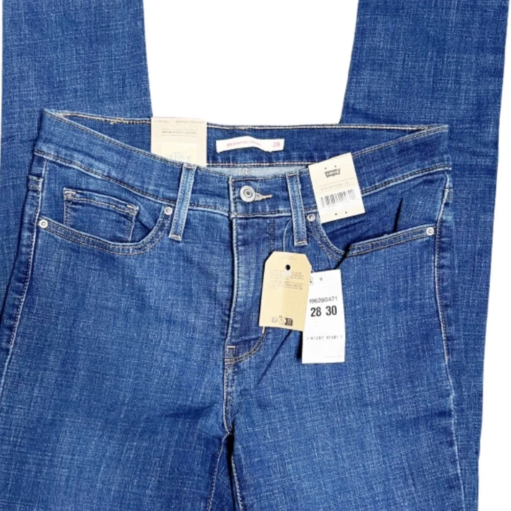 NWT Levi's Women's 721 High Rise Skinny Jeans Blue Stretch‎ Denim Size 28